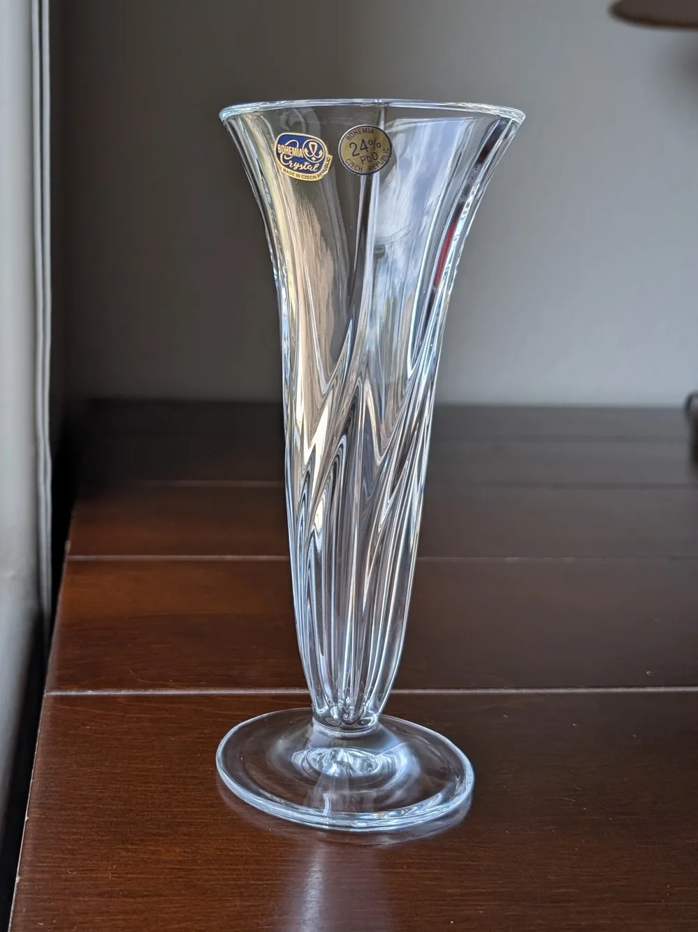 Bohemian Clear Leaded Crystal Swirled Glass Bud Vase 8 Inches Tulip/Trumpet